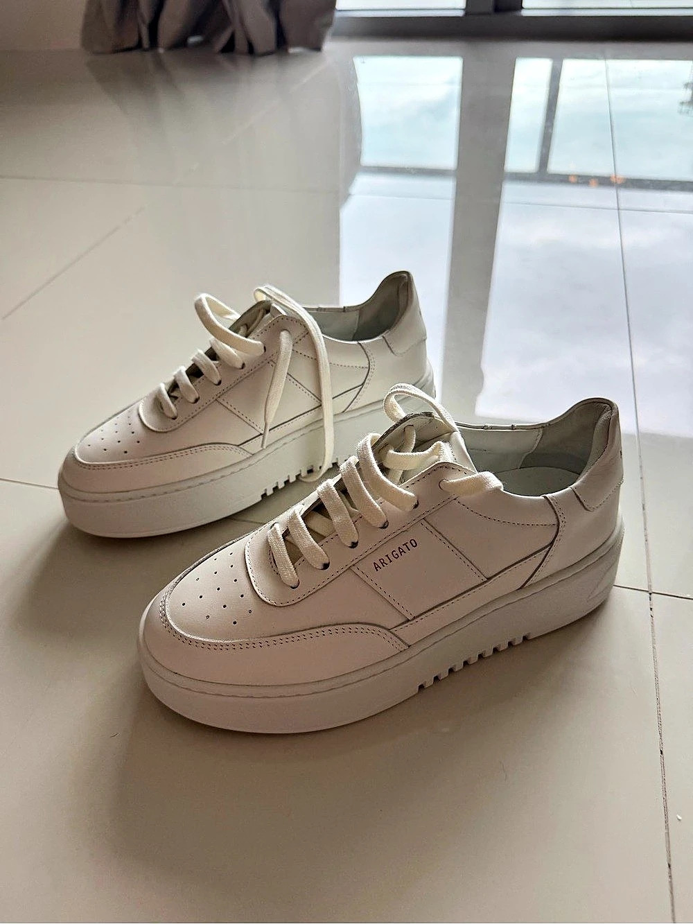 Axel Arigato Clean 90 White Sneakers Like New